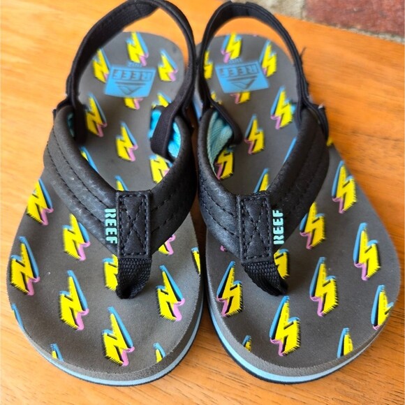 Reef kids sandals Ahi Bolts Size 11/12 - Picture 1 of 8